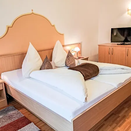 Rosa-8 By Interhome 메이른호픈